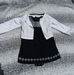 🎆5/$25🎆 Black Carter's dress and white sweater